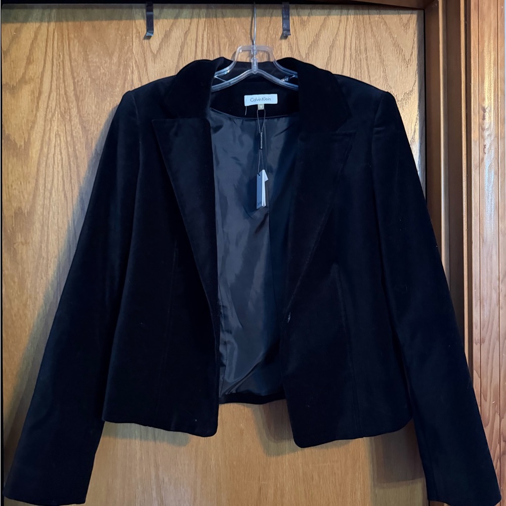 Calvin Klein Black Velvet Blazer Jacket - Women's Cropped Tailored Style